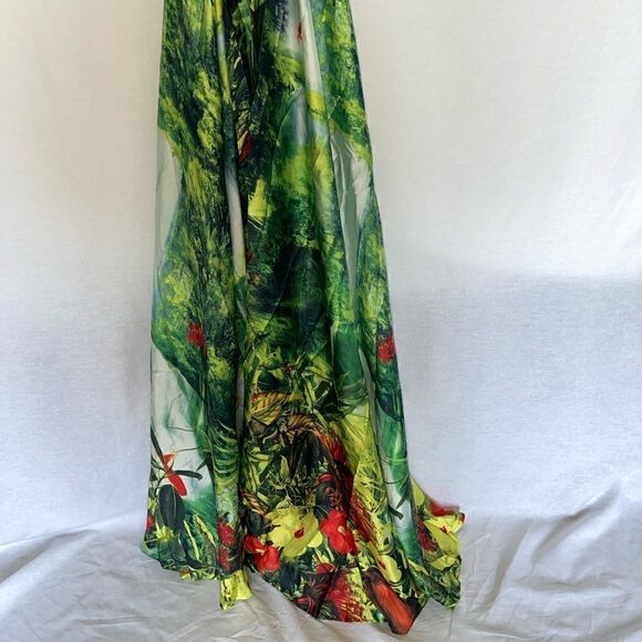 Tropical Waterfalls Maxi Dress - Picture 12 of 16